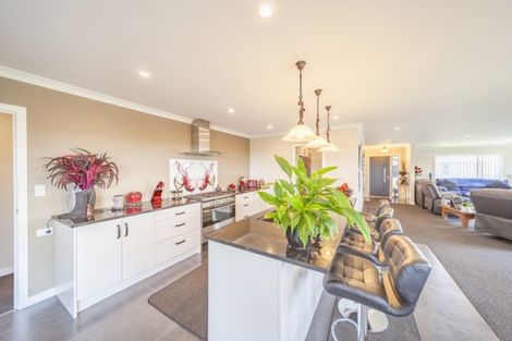 Photo of property in 15 Aspiring Drive, Poraiti, Napier, 4112