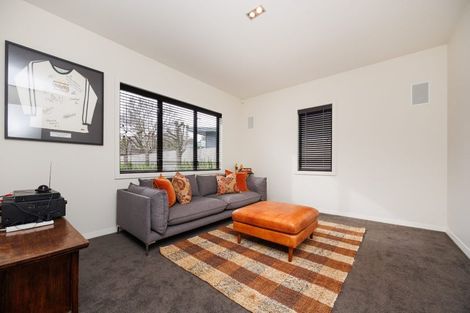 Photo of property in 25 Montgomery Terrace, Hokowhitu, Palmerston North, 4410