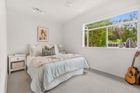 Photo of property in 27 Hebron Road, Waiake, Auckland, 0630