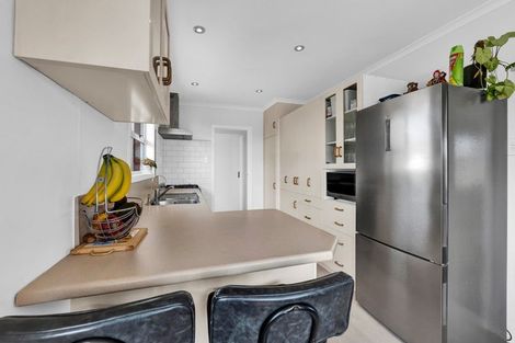 Photo of property in 5 Handley Place, Glen Avon, New Plymouth, 4312