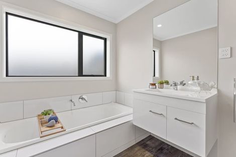 Photo of property in 15a Freyberg Street, Feilding, 4702