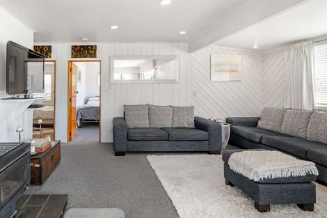 Photo of property in 37 Roretana Drive, Athenree, Waihi Beach, 3177