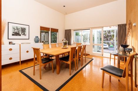 Photo of property in 16 Mariri Road, Kelburn, Wellington, 6012