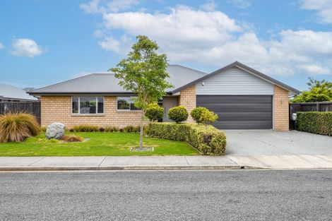 Photo of property in 15 Beech Drive, Rangiora, 7400