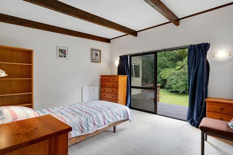 Photo of property in 7 Opanuku Road, Henderson Valley, Auckland, 0612