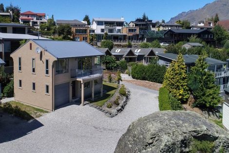 Photo of property in 536a Peninsula Road, Kelvin Heights, Queenstown, 9300