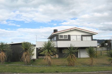 Photo of property in 39 Hornsea Road, Tairua, 3508