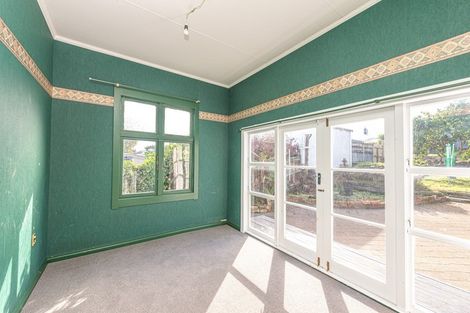 Photo of property in 14 Hurworth Place, College Estate, Whanganui, 4500