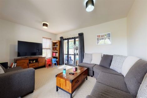 Photo of property in 898a East Coast Road, Northcross, Auckland, 0630