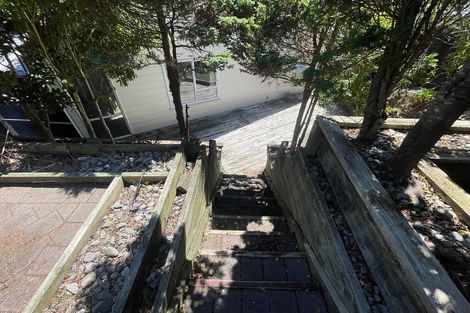 Photo of property in 146 Mark Avenue, Grenada Village, Wellington, 6037