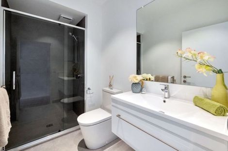 Photo of property in 3/27 Dida Park Drive, Kumeu, 0810