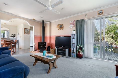 Photo of property in 13 Deller Drive, Carterton, 5713