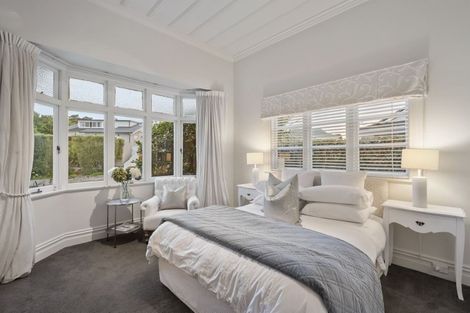 Photo of property in 79 Hinemoa Street, Birkenhead, Auckland, 0626