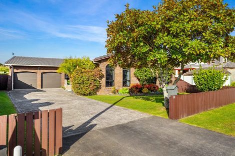 Photo of property in 12 Muscat Place, Henderson, Auckland, 0612