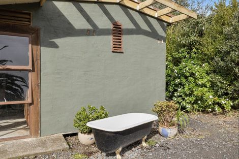 Photo of property in 238 Te Arai Point Road, Te Arai, Wellsford, 0975