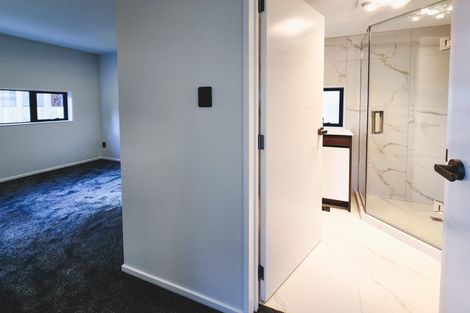 Photo of property in 2 Embling Place, Eastern Beach, Auckland, 2012