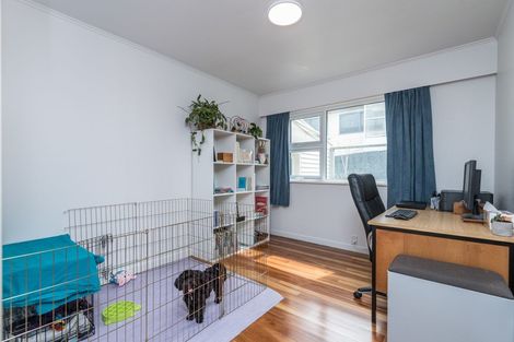 Photo of property in 13 Turville Crescent, Newlands, Wellington, 6037