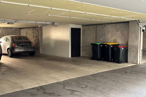 Photo of property in Regent Courts, 11/75 Gloucester Street, Christchurch Central, Christchurch, 8013