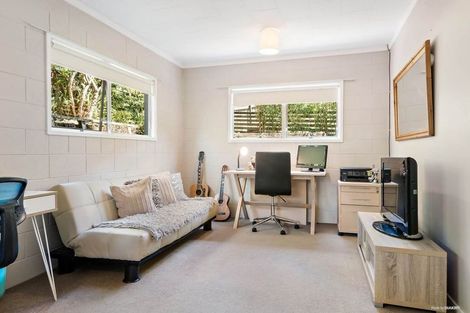 Photo of property in 37 Wyoming Avenue, Murrays Bay, Auckland, 0630