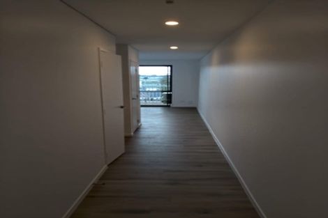 Photo of property in 10/45 Cessna Crescent, Mangere, Auckland, 2022