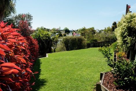 Photo of property in 22 Solander Drive, Welcome Bay, Tauranga, 3112