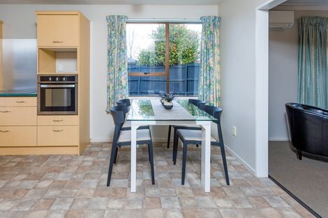 Photo of property in 2/21 Montclare Avenue, Ilam, Christchurch, 8041