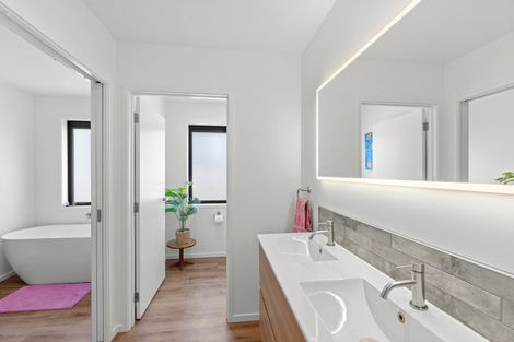 Photo of property in 62 The Esplanade, Pegasus, 7612