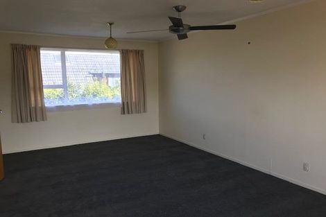 Photo of property in 2/31 Mccrystal Avenue, Bucklands Beach, Auckland, 2012