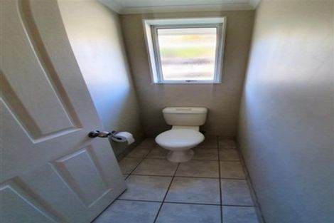 Photo of property in 12 Nykki Place, Papakura, 2110