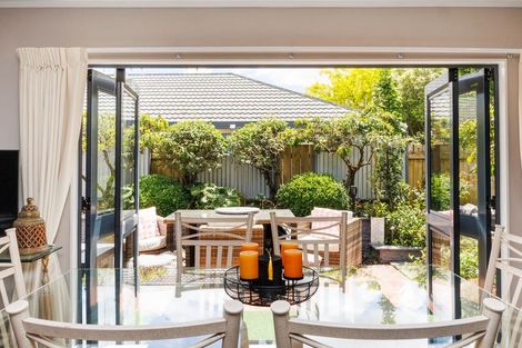 Photo of property in 21 Aspen Way, Kelvin Grove, Palmerston North, 4414