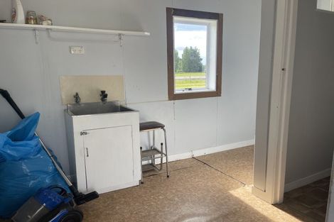 Photo of property in 50 Seaward Road, Edendale, 9825