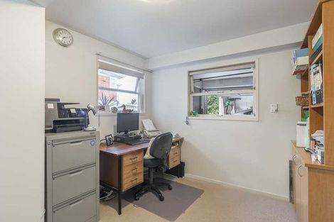 Photo of property in 21a Seaview Road, Castor Bay, Auckland, 0620