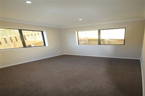 Photo of property in 8 Blewitt Court, Swanson, Auckland, 0614