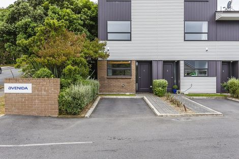 Photo of property in 1/8 Thatcher Crescent, Crofton Downs, Wellington, 6035