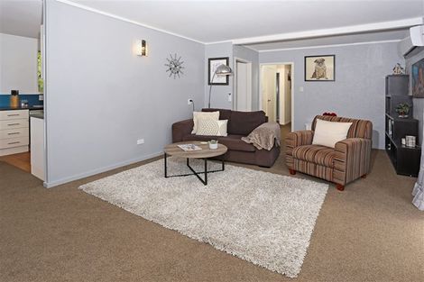 Photo of property in 26 Wirihana Road, Titirangi, Auckland, 0604