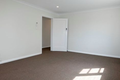 Photo of property in 9 Upper Lewisville Terrace, Thorndon, Wellington, 6011