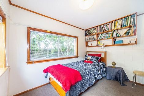 Photo of property in 21 Karaka Street, New Lynn, Auckland, 0600