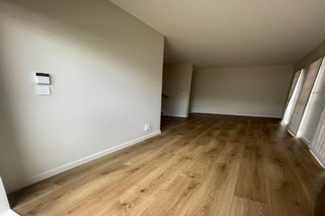 Photo of property in 24 Baumea Rise, Massey, Auckland, 0614