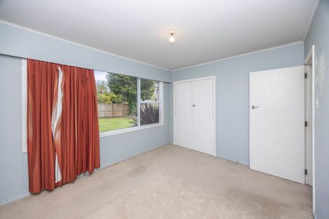 Photo of property in 16 Thornton Place, Melville, Hamilton, 3206