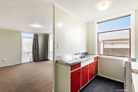 Photo of property in 5/255 Coutts Street, Rongotai, Wellington, 6022