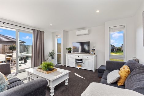 Photo of property in 55 Te Wharo Drive, Papamoa, 3118