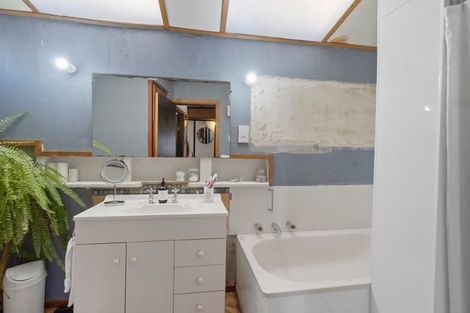 Photo of property in 10 Bridle Path, Lyttelton, 8082