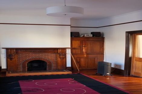 Photo of property in 2 Manley Terrace, Newtown, Wellington, 6021