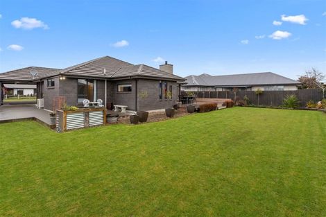 Photo of property in 6 Benjes Place, Woodend, 7610