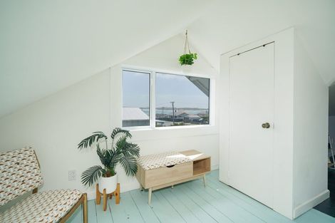 Photo of property in 25 Burrows Street, Bluff, 9814