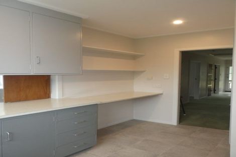 Photo of property in 5 Mulberry Street, Maungaraki, Lower Hutt, 5010