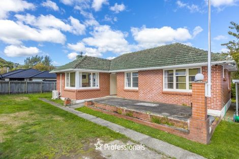 Photo of property in 35 Black Beech Street, Birchville, Upper Hutt, 5018