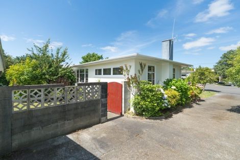 Photo of property in 18 Wincanton Place, Awapuni, Palmerston North, 4412