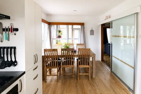 Photo of property in 30 Tennyson Crescent, Stoke, Nelson, 7011