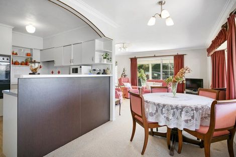 Photo of property in 10 Broadmeadows Road, Pukemoremore, Hamilton, 3493